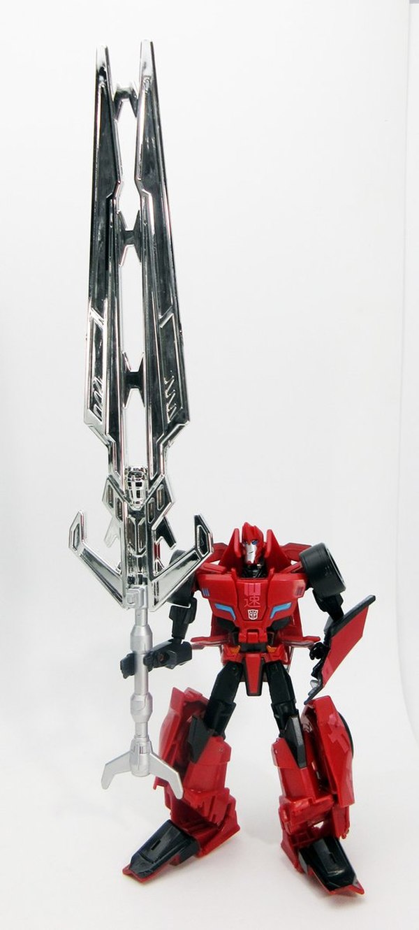 GIANT Sword Meet Warrior Sideswipe And Supreme Mode Optimus Prime Images  (1 of 4)